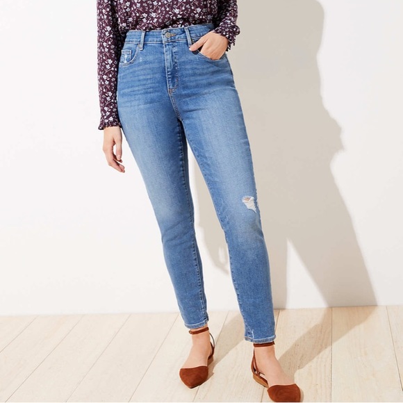 Loft Curvy High Waist Skinny Jeans Size 